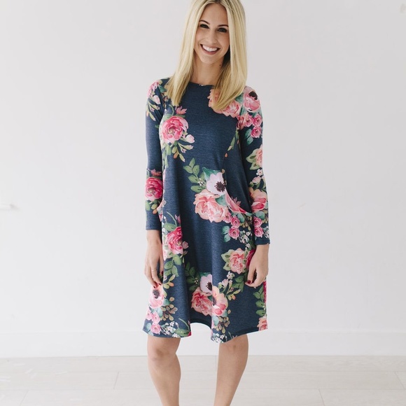 Dresses & Skirts - Harper & Bay Long sleeve swing nursing dress